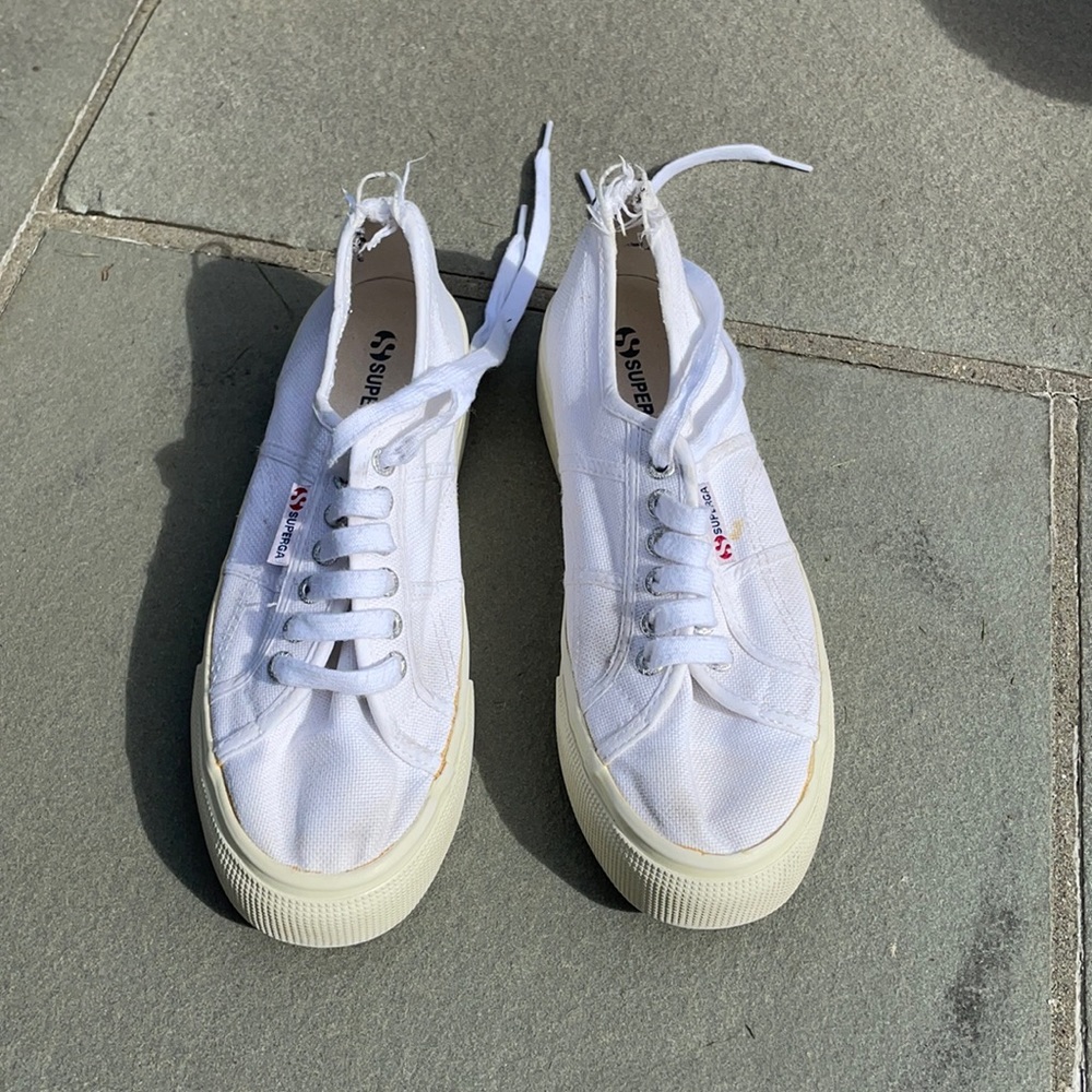 Superga white sneakers women’s size 9 eu40